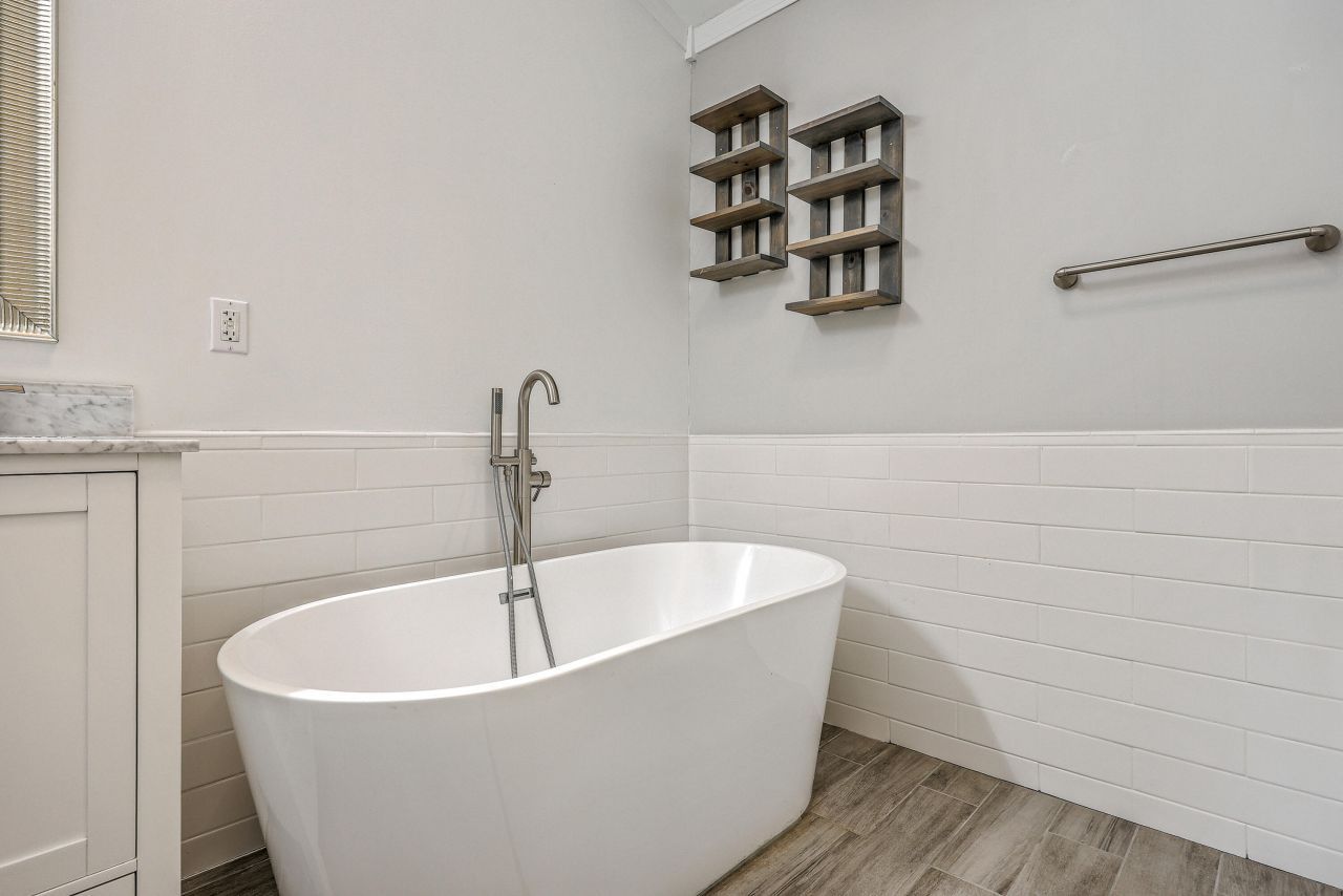 2339 Parsonage Woods Lane Photo 32