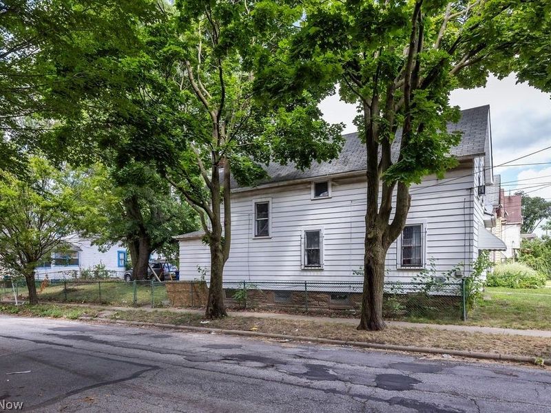 6703 Claasen Avenue, Cleveland, OH 44105 Photo 6