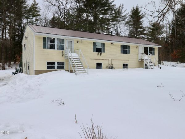 21-23 Hickory Circle, Gansevoort, NY 12831