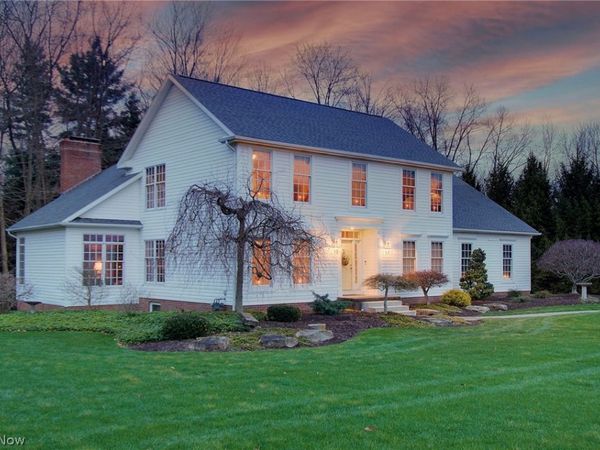 2142 Pearce Circle, Salem, OH 44460