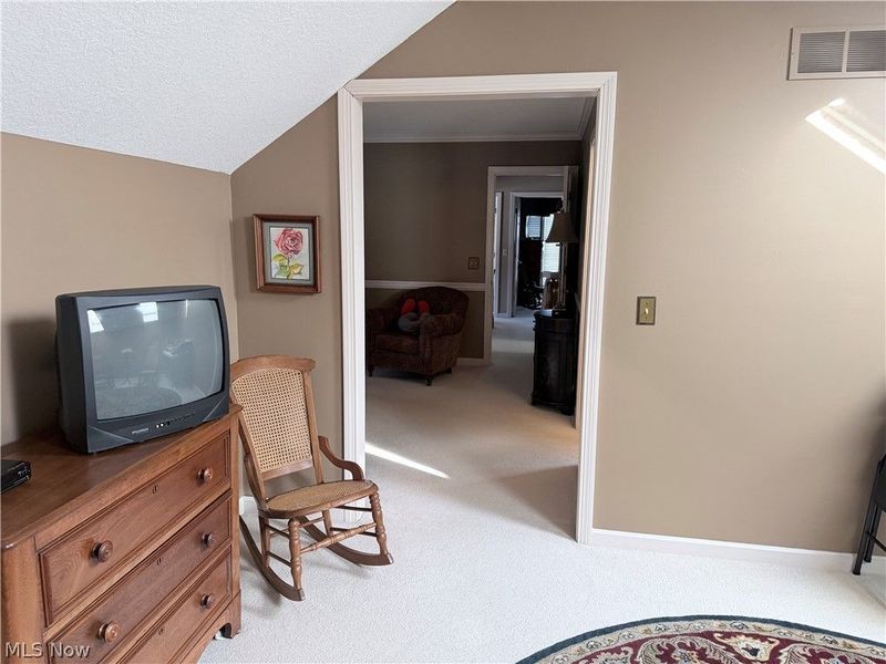 2142 Pearce Circle, Salem, OH 44460 Photo 11