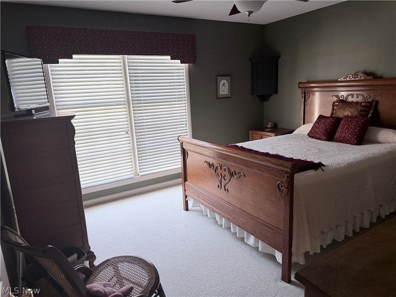 2142 Pearce Circle, Salem, OH 44460 Photo 13