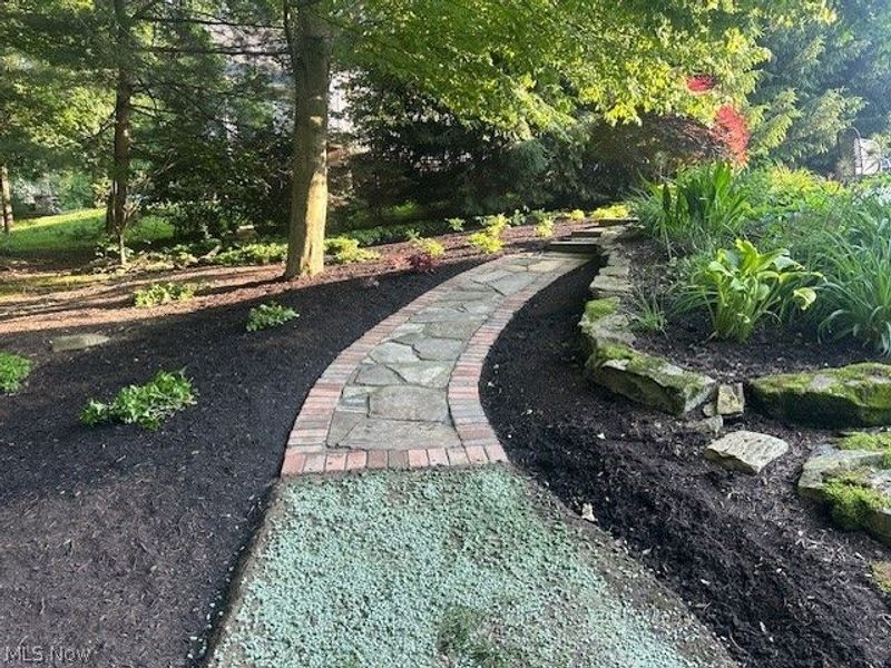 2142 Pearce Circle, Salem, OH 44460 Photo 23