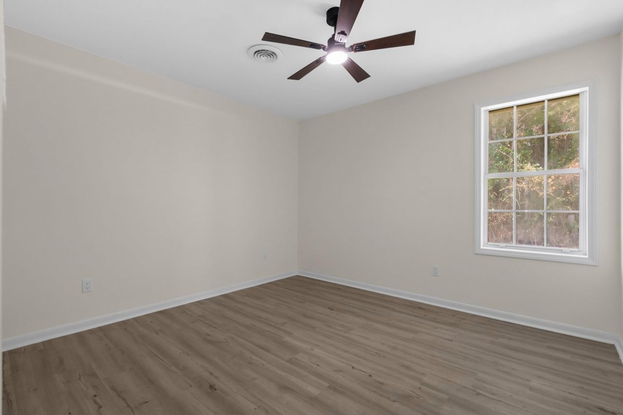 1114 Temple St.  Photo 18