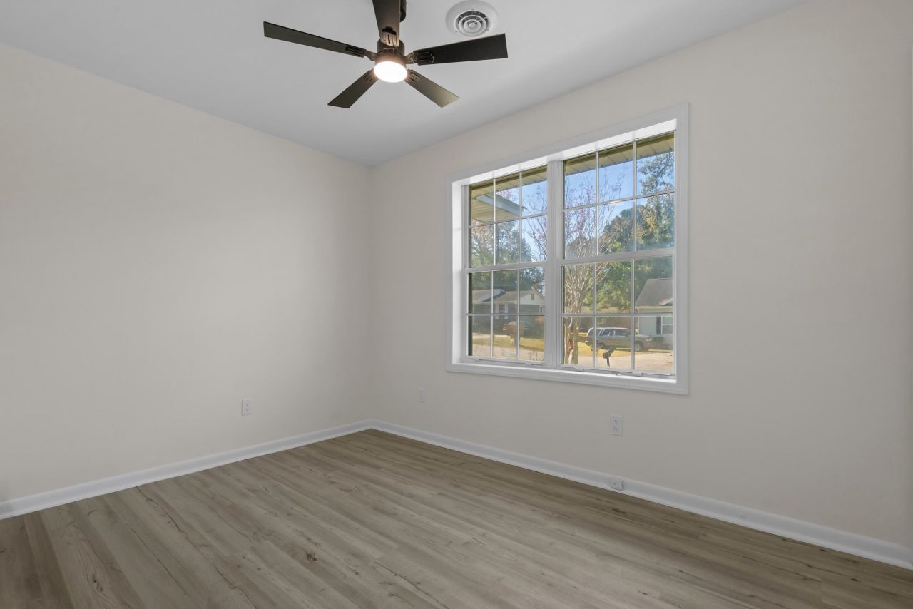 1114 Temple St.  Photo 22