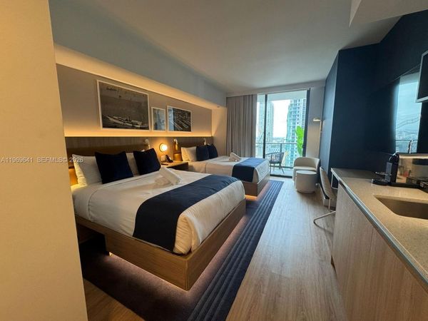 159 NE 6th St, Unit 1806, Miami, FL 33132