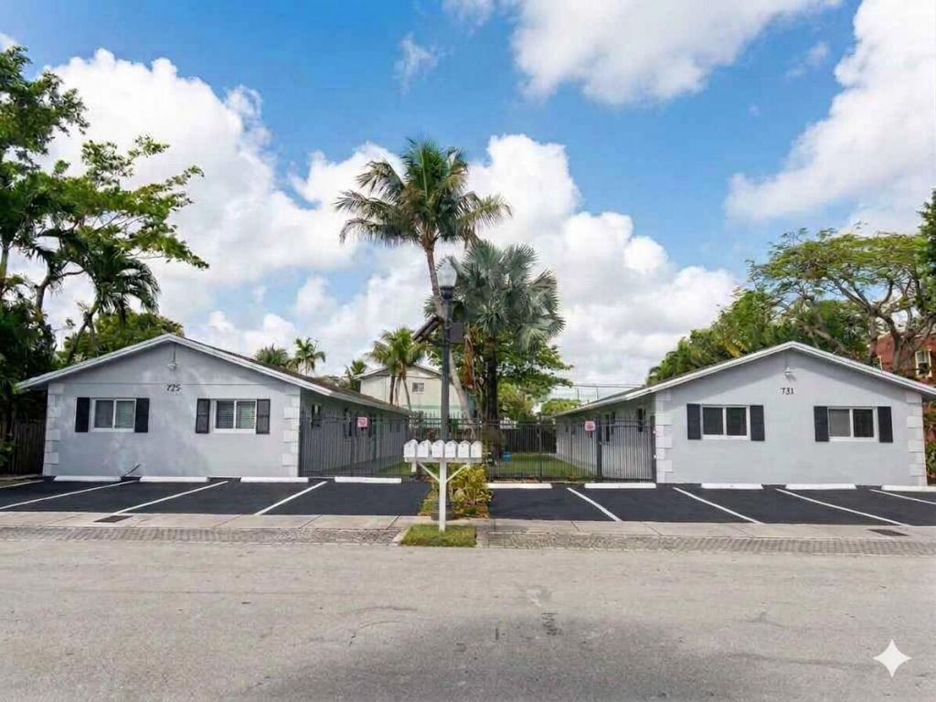 727 NW 1st Avenue, Unit 2, Fort Lauderdale, FL 33311 Main Photo