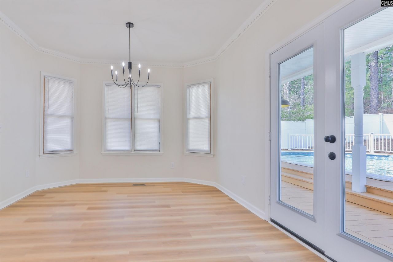 604 Moss Creek Drive Photo 17