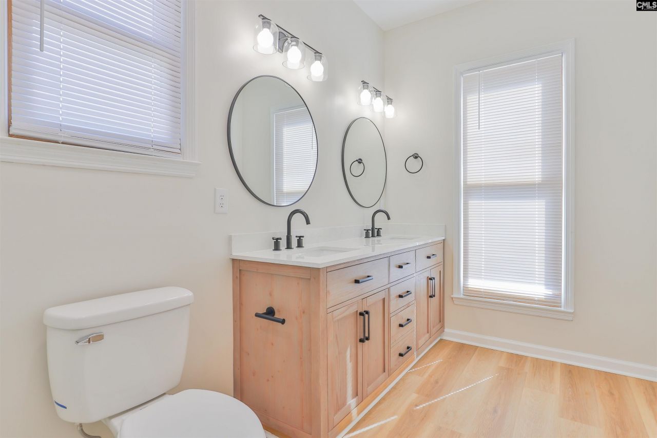 604 Moss Creek Drive Photo 35