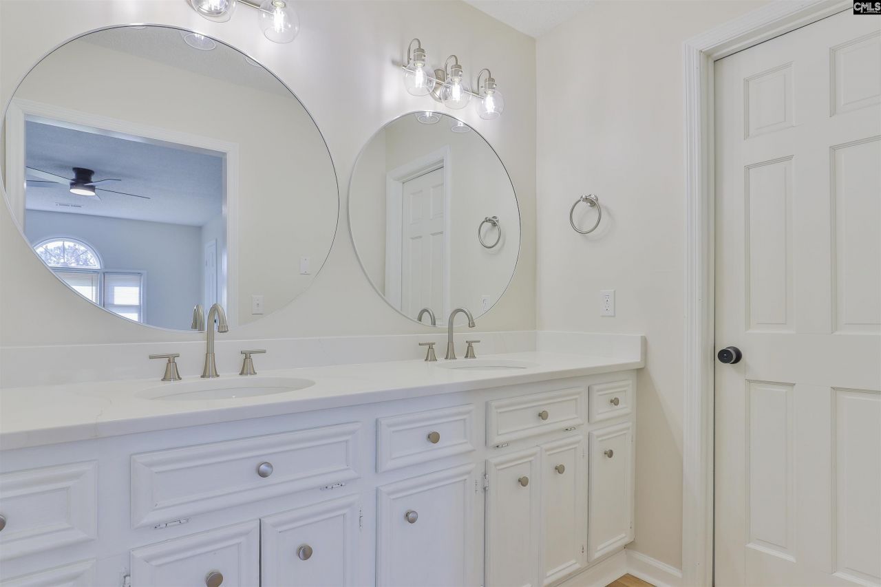 604 Moss Creek Drive Photo 43