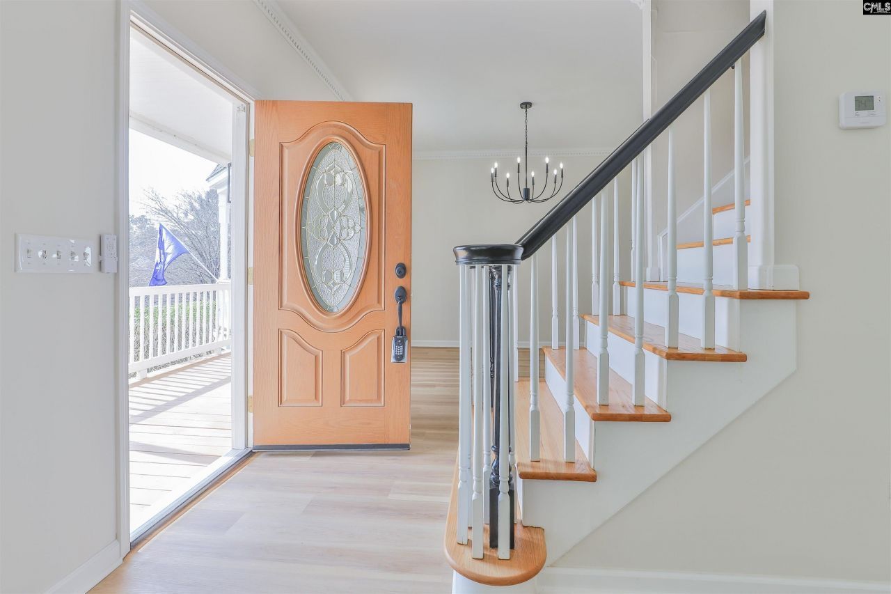 604 Moss Creek Drive Photo 5