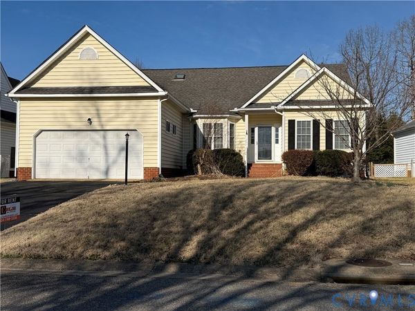 1355 Hawkins Wood Circle, Midlothian, VA 23114