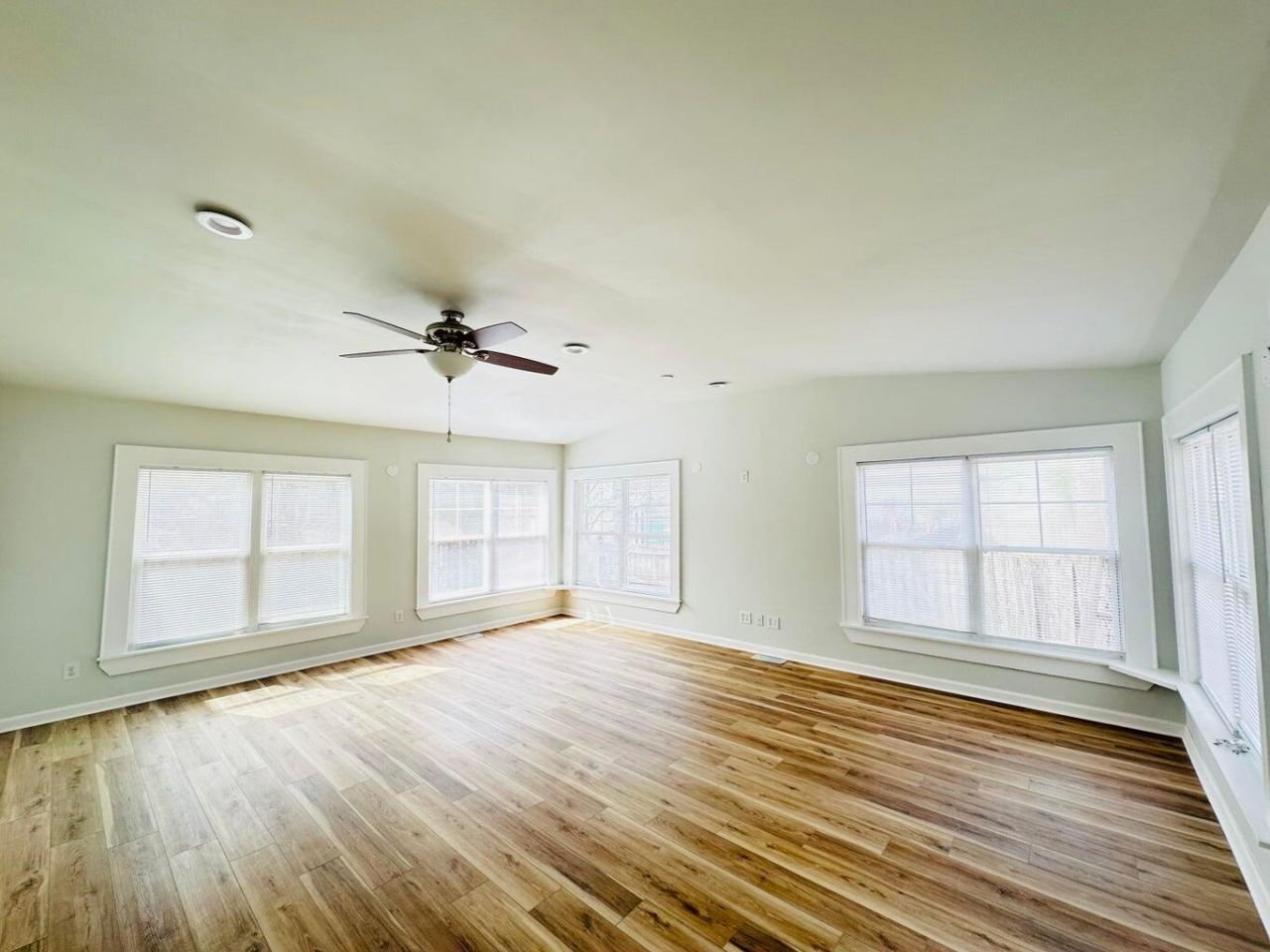 112 Mansfield Boulevard Photo 41