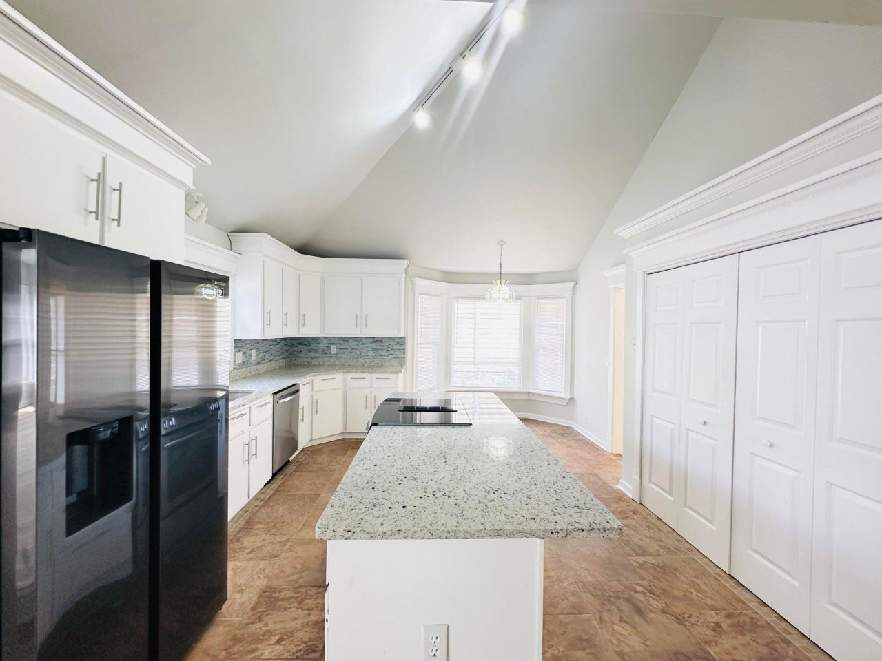 112 Mansfield Boulevard Photo 47