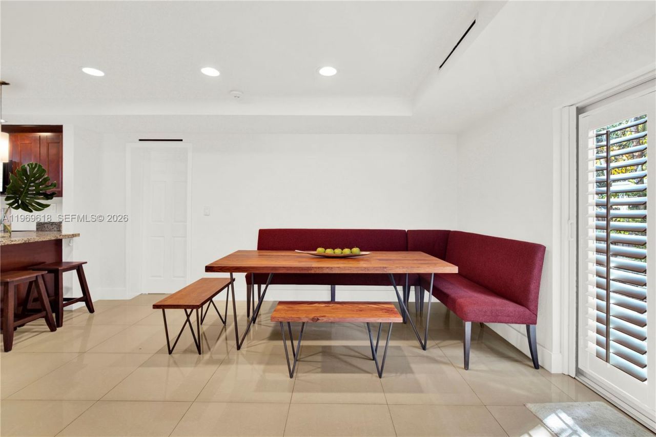 2006 SW 12th St, Miami, FL 33135 Photo