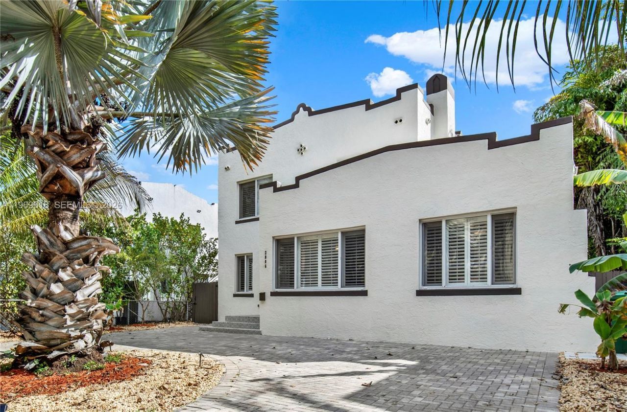 2006 SW 12th St, Miami, FL 33135 Photo
