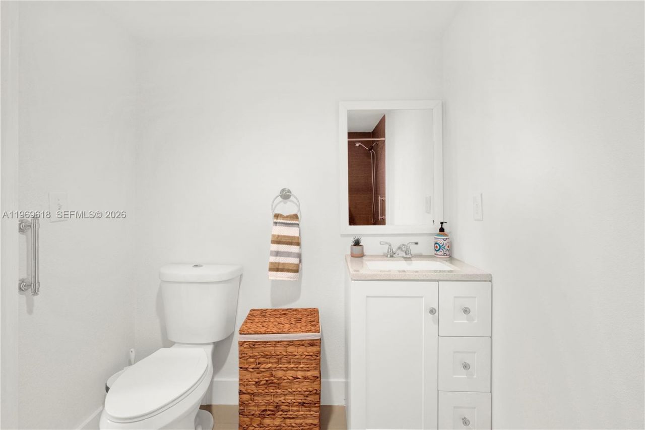 2006 SW 12th St, Miami, FL 33135 Photo