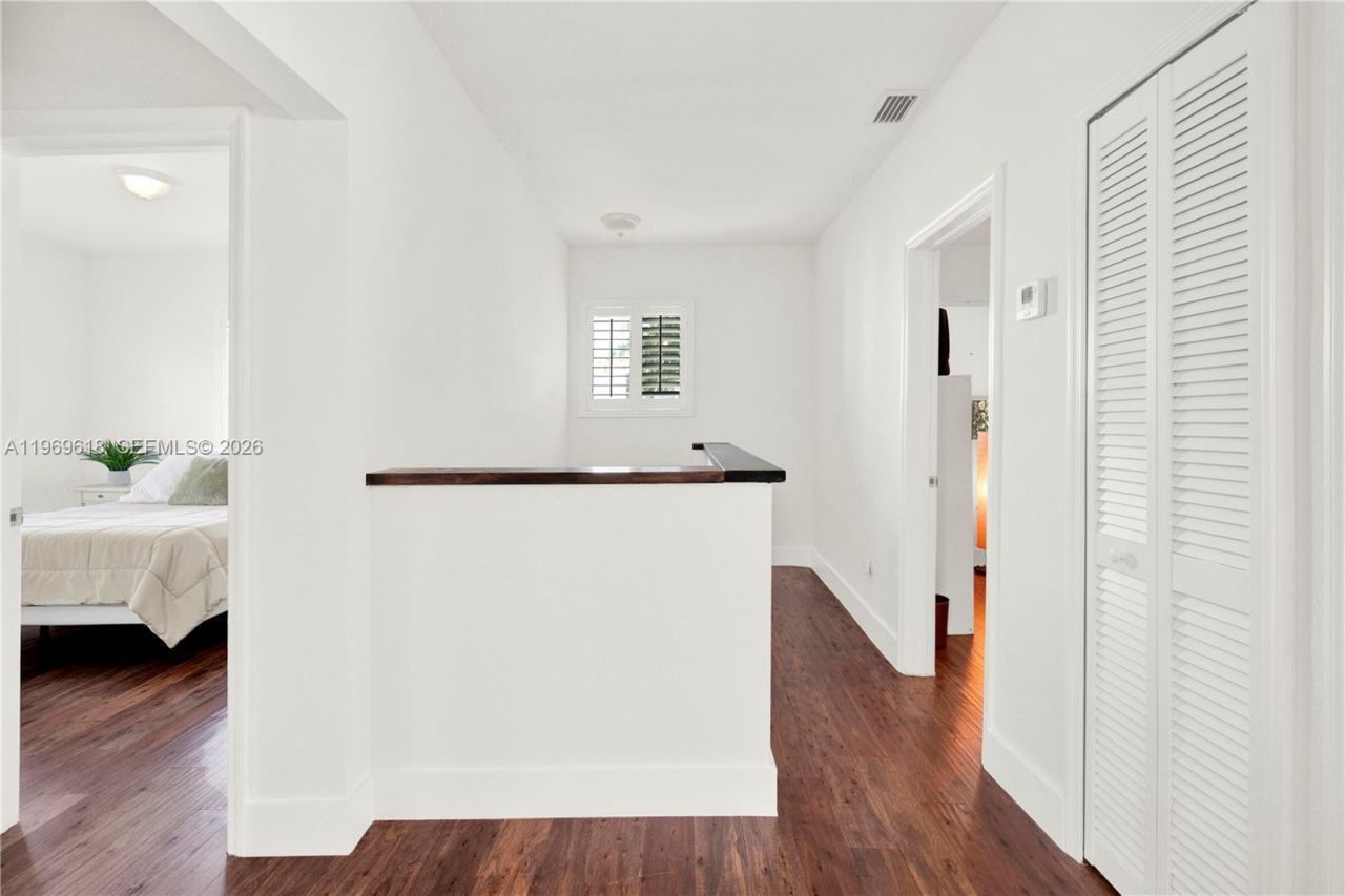 2006 SW 12th St, Miami, FL 33135 Photo