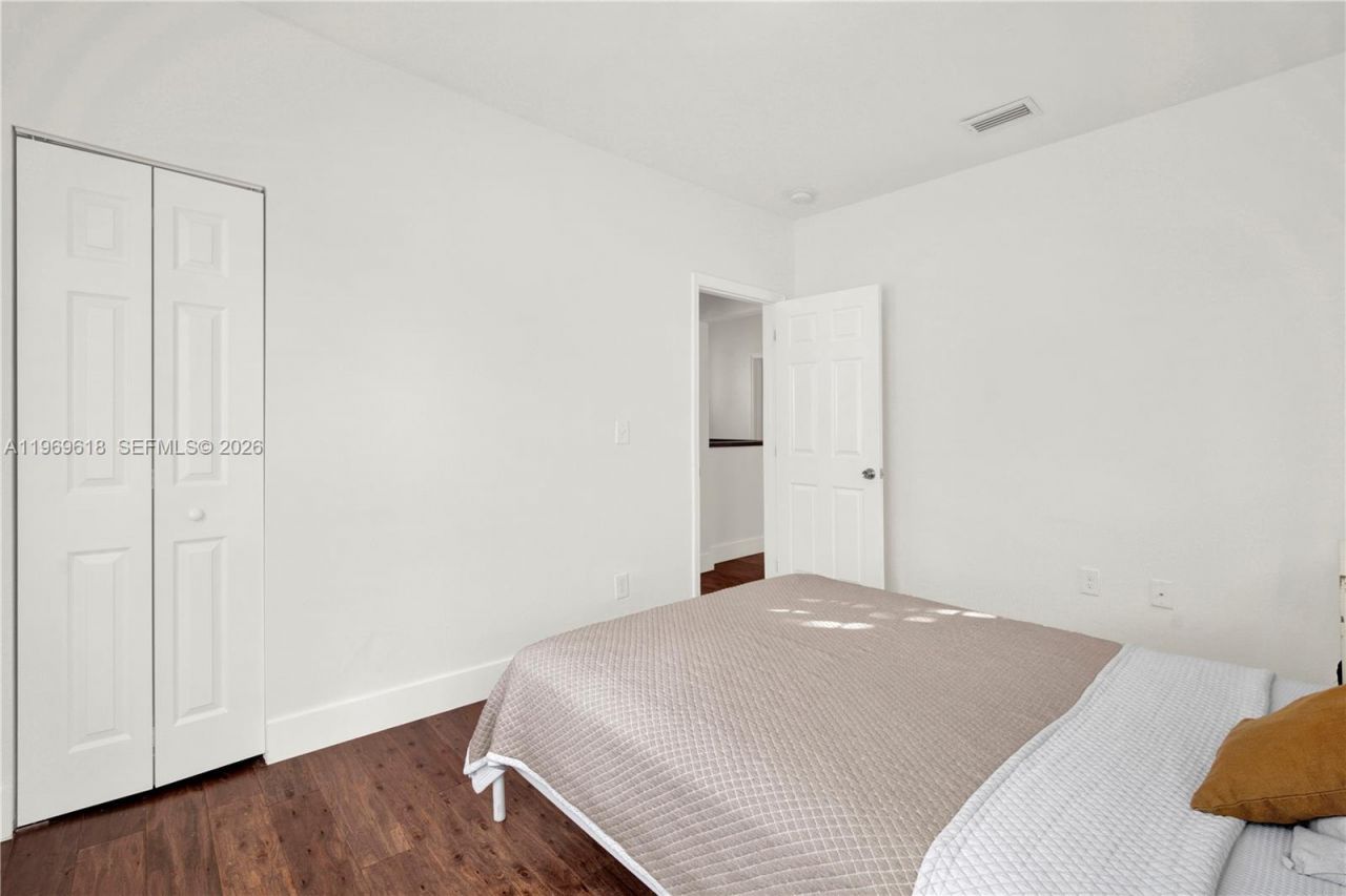 2006 SW 12th St, Miami, FL 33135 Photo