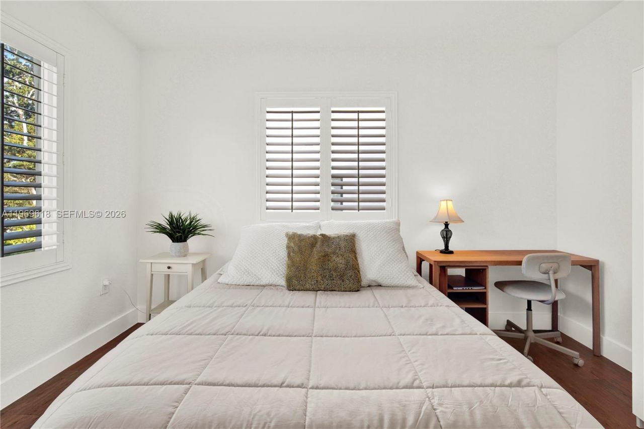 2006 SW 12th St, Miami, FL 33135 Photo