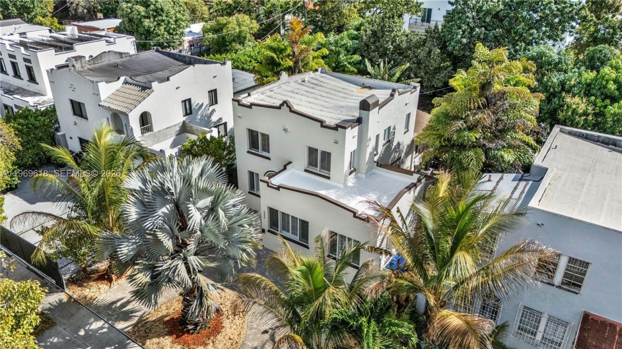 2006 SW 12th St, Miami, FL 33135 Photo