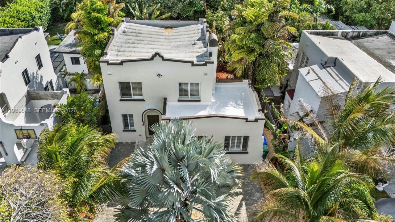 2006 SW 12th St, Miami, FL 33135 Photo