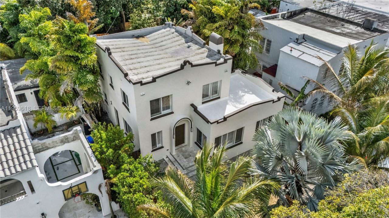 2006 SW 12th St, Miami, FL 33135 Photo