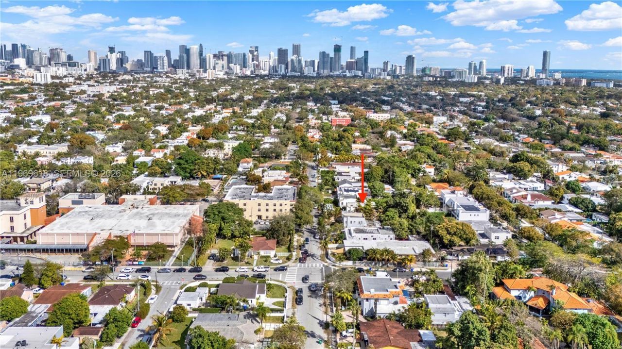 2006 SW 12th St, Miami, FL 33135 Photo