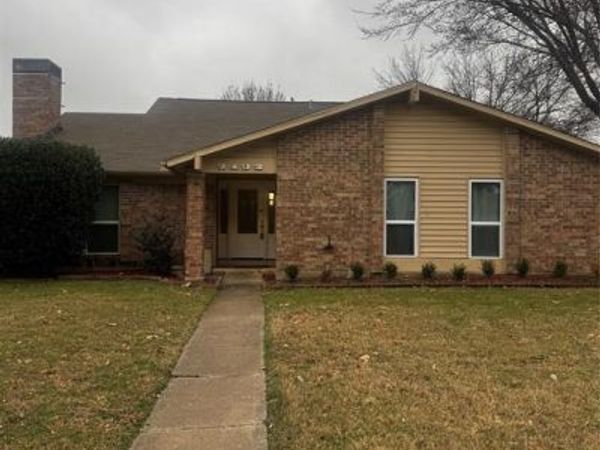 2132 Wheaton Drive, Richardson, TX 75081