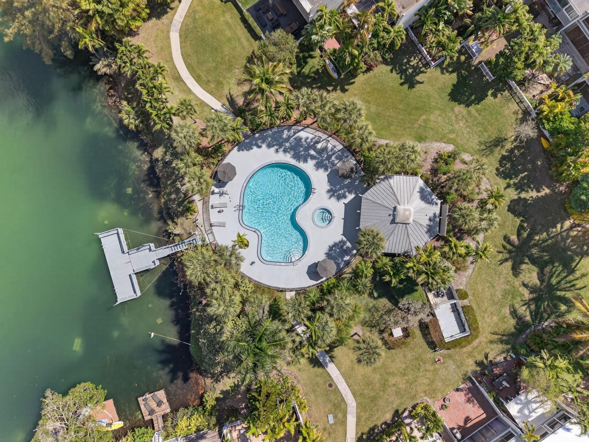 4945 SW 71 Place, Miami, FL 33155 Photo