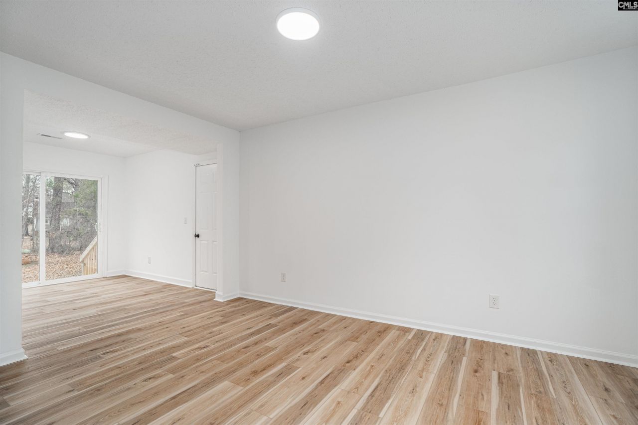 107 Stamport Circle Photo 8