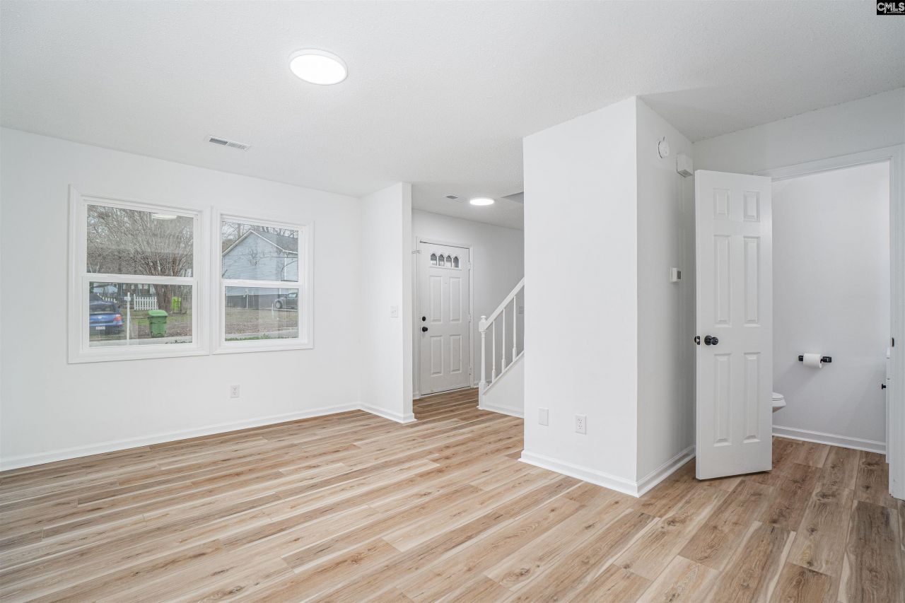 107 Stamport Circle Photo 9