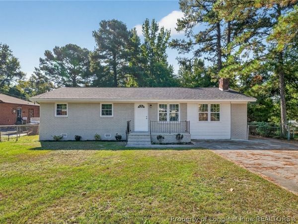 835 Dwain Drive, Fayetteville, NC 28305