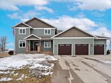 45 Robert, Elrosa, MN 56325