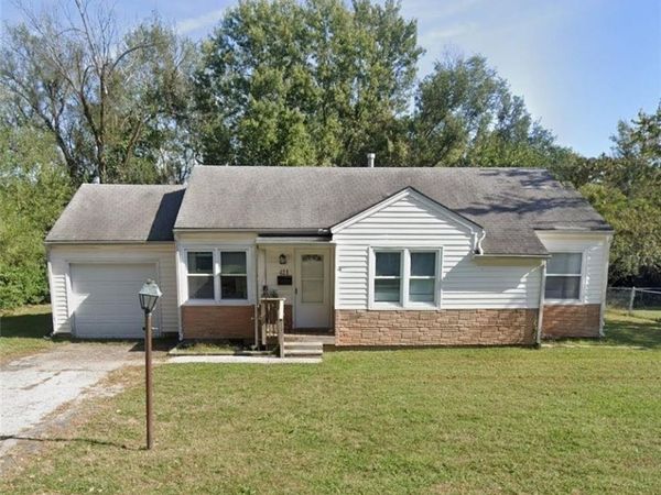 411 10th St Terrace, Warrensburg, MO 64093
