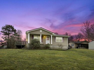 90 Cowbell Avenue, Williamsburg, KY 40769