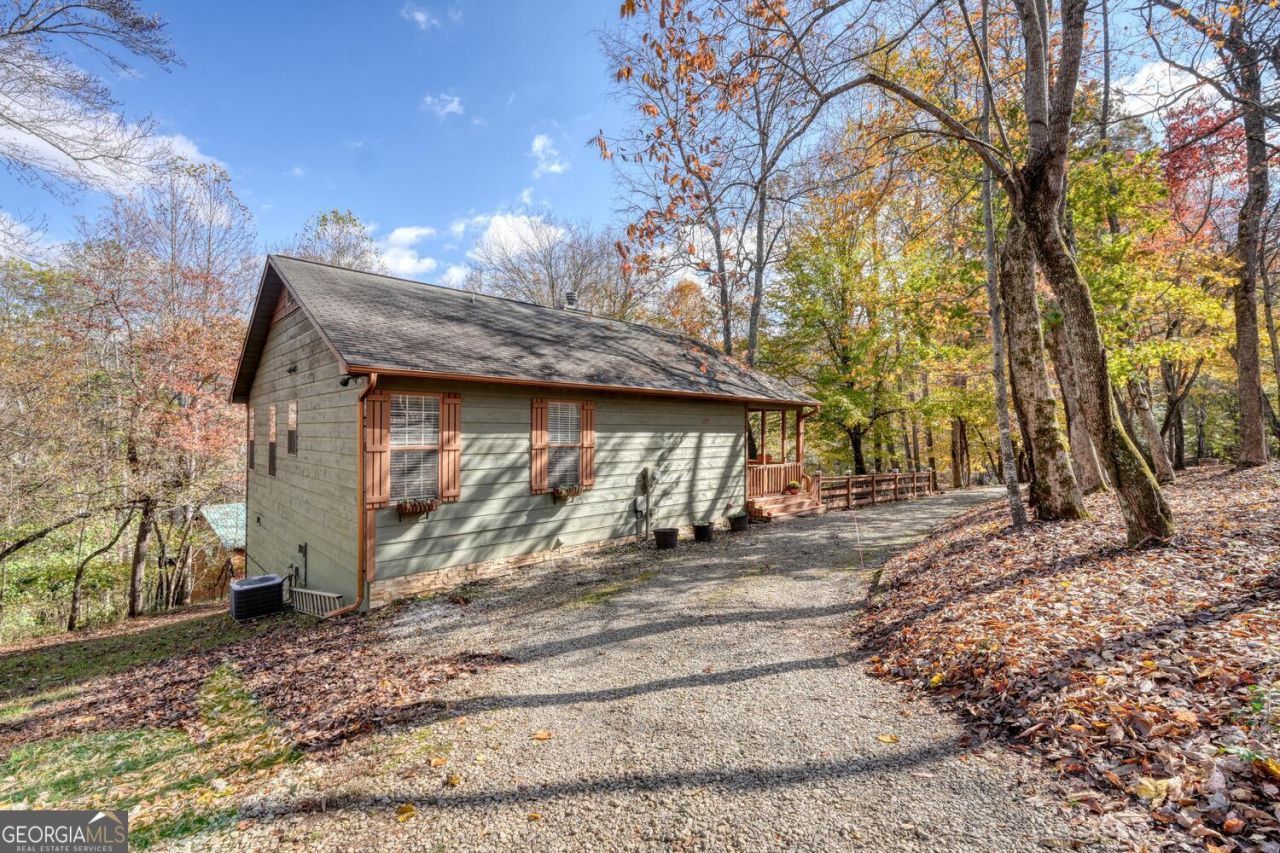 102 Maple Lane, Blairsville, GA 30512 Main Photo