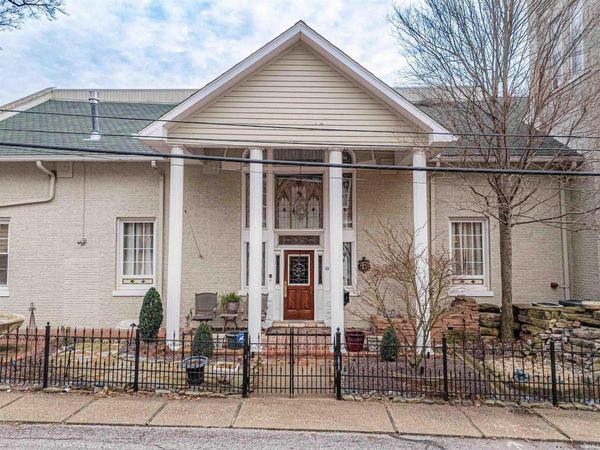 101 E Jennings Street, Unit E, Newburgh, IN 47630