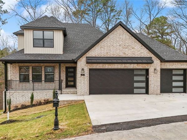 9 Stringer Lane , Bella Vista, AR 72715