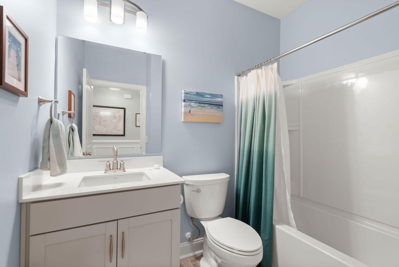 649 Chigwell Springs Lane Photo 39