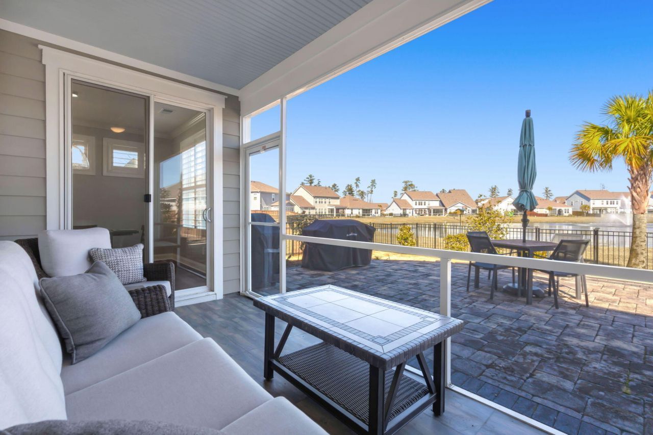 649 Chigwell Springs Lane Photo 45