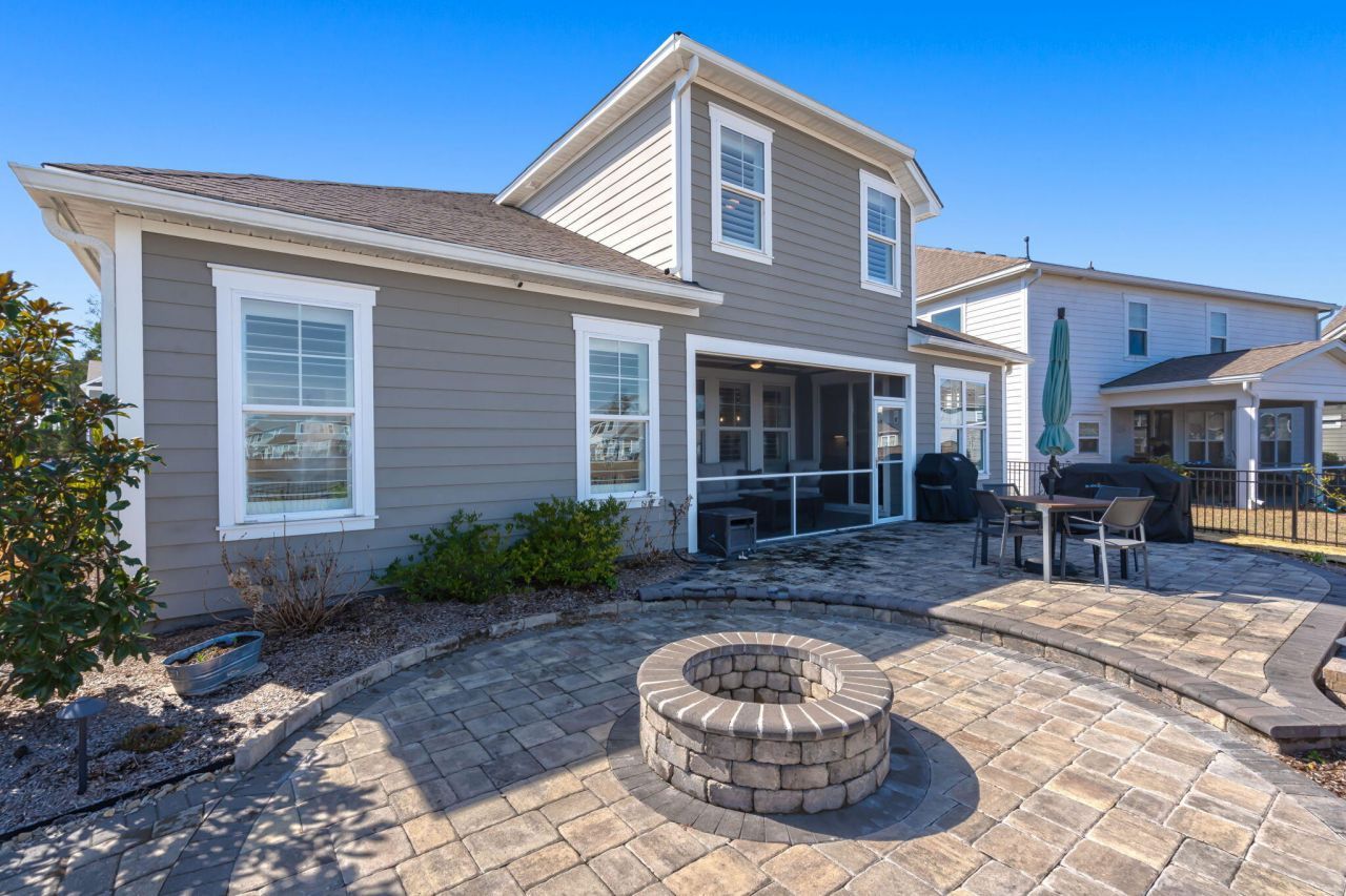 649 Chigwell Springs Lane Photo 48