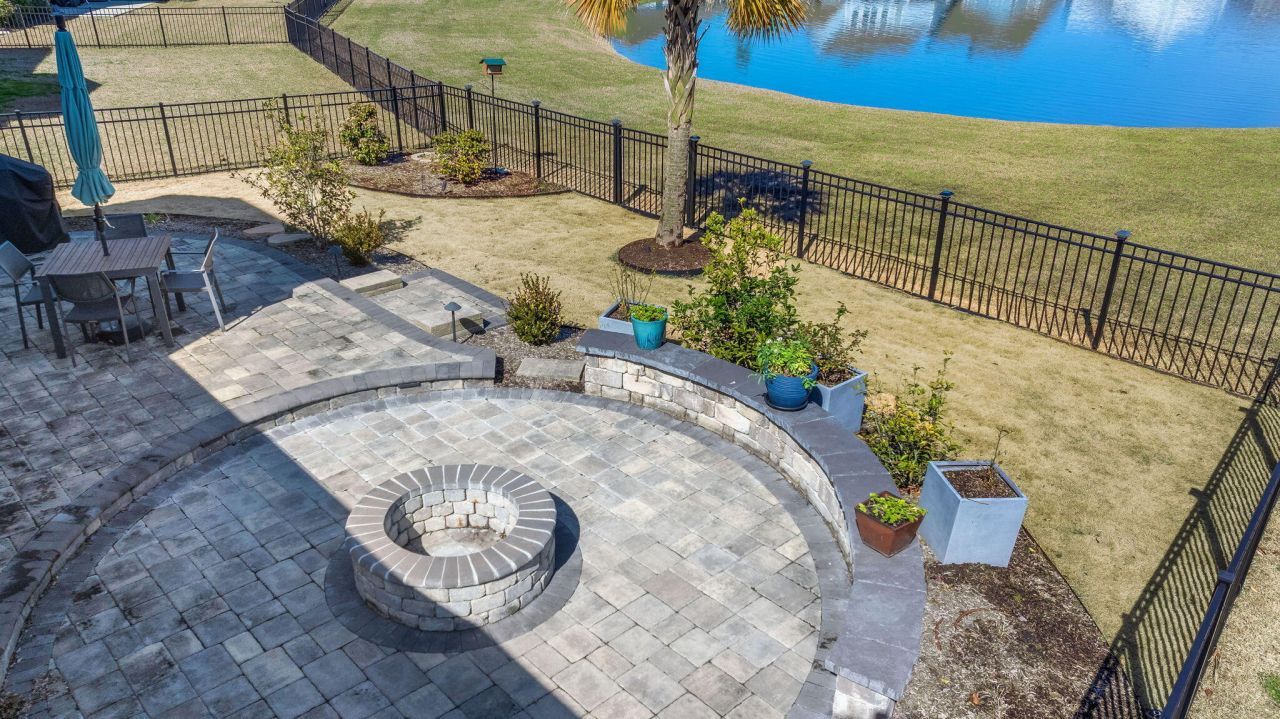 649 Chigwell Springs Lane Photo 52