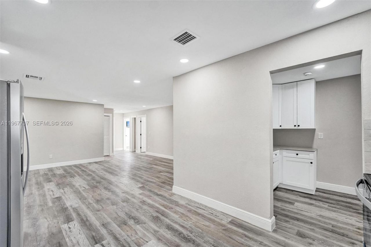 2241 NW 172nd Ter, Miami Gardens, FL 33056 Photo