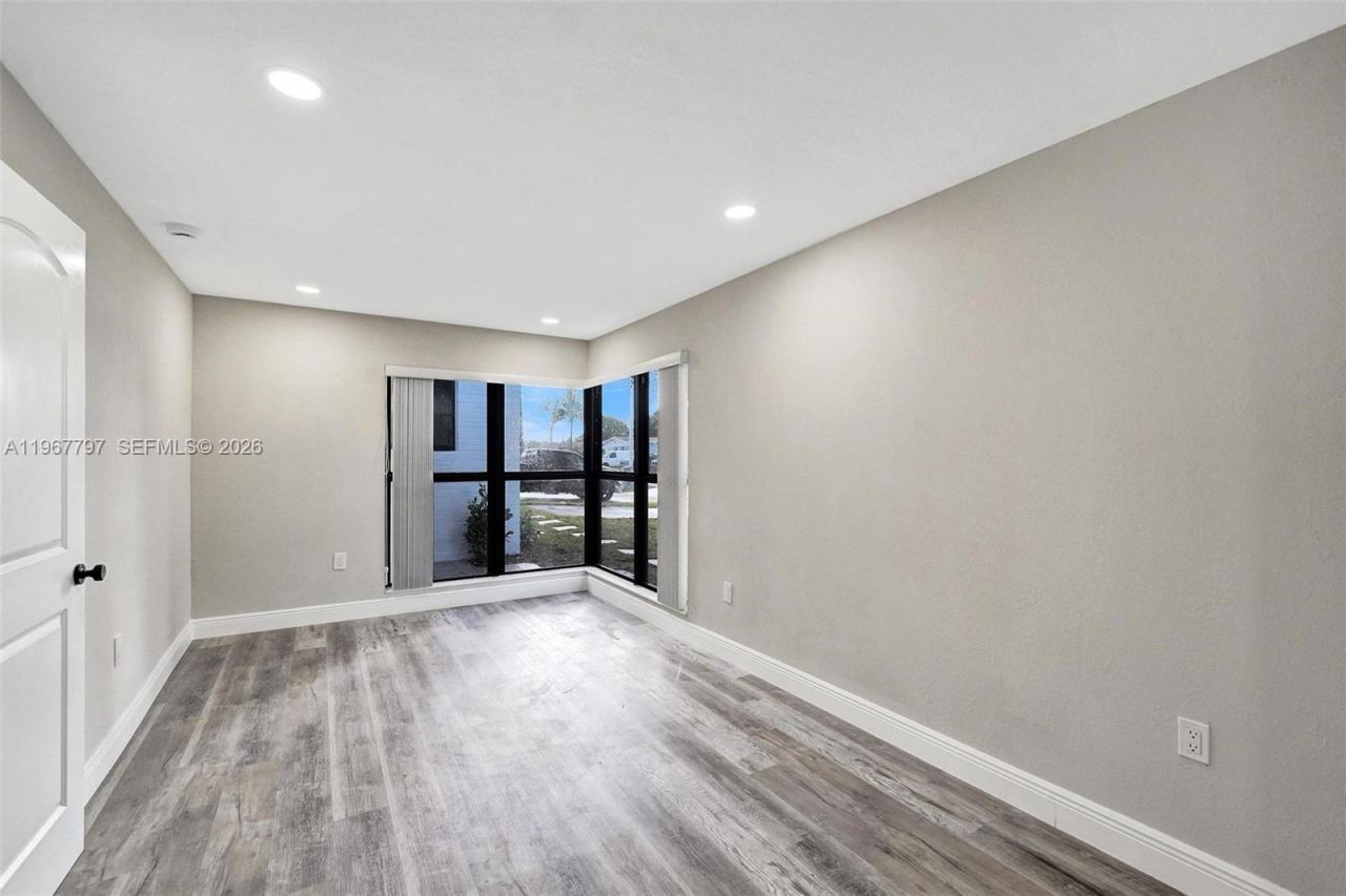 2241 NW 172nd Ter, Miami Gardens, FL 33056 Photo