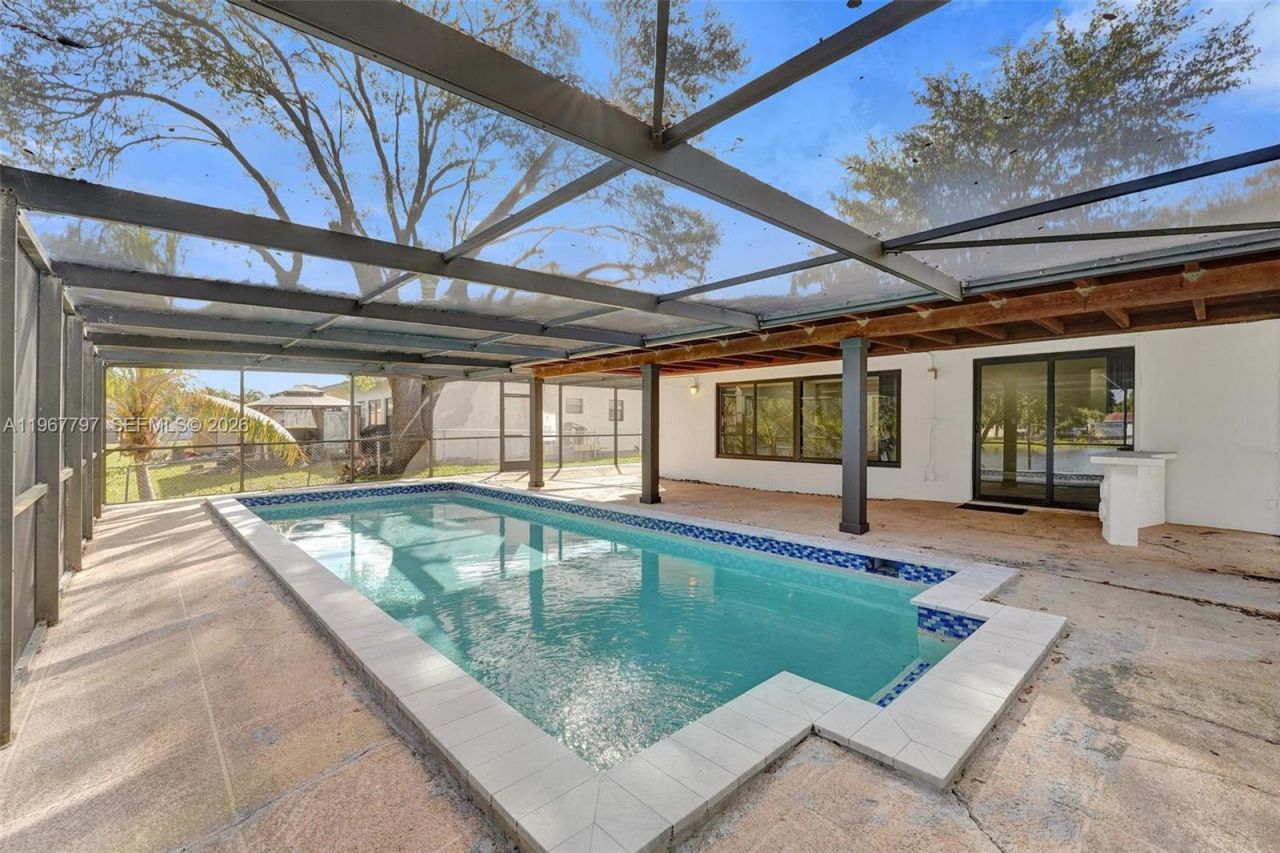 2241 NW 172nd Ter, Miami Gardens, FL 33056 Photo