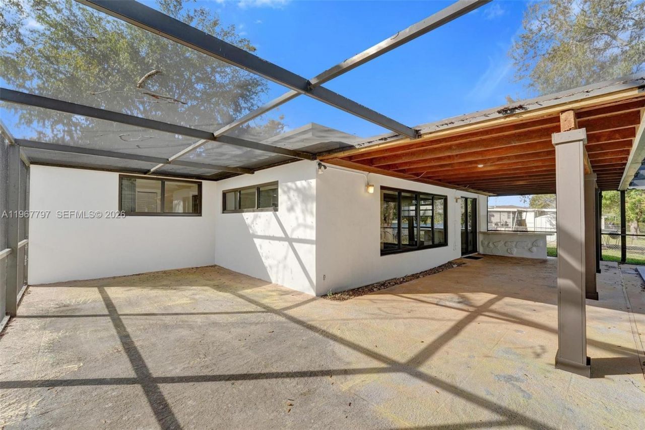 2241 NW 172nd Ter, Miami Gardens, FL 33056 Photo