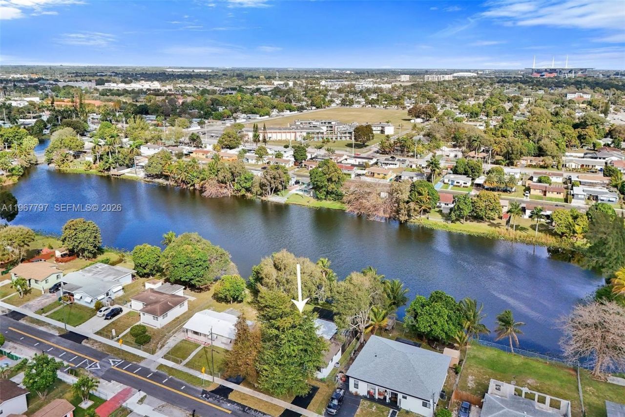 2241 NW 172nd Ter, Miami Gardens, FL 33056 Photo