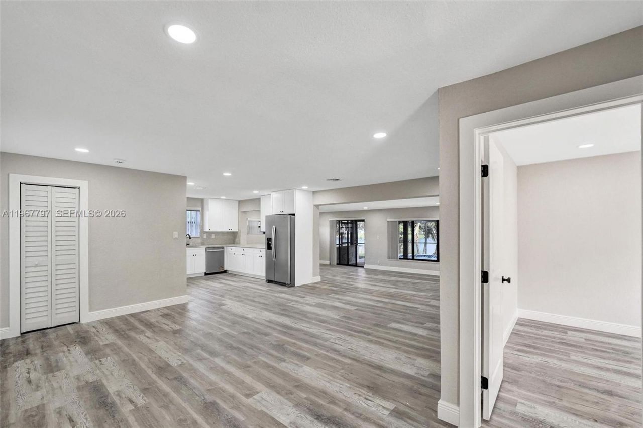 2241 NW 172nd Ter, Miami Gardens, FL 33056 Photo