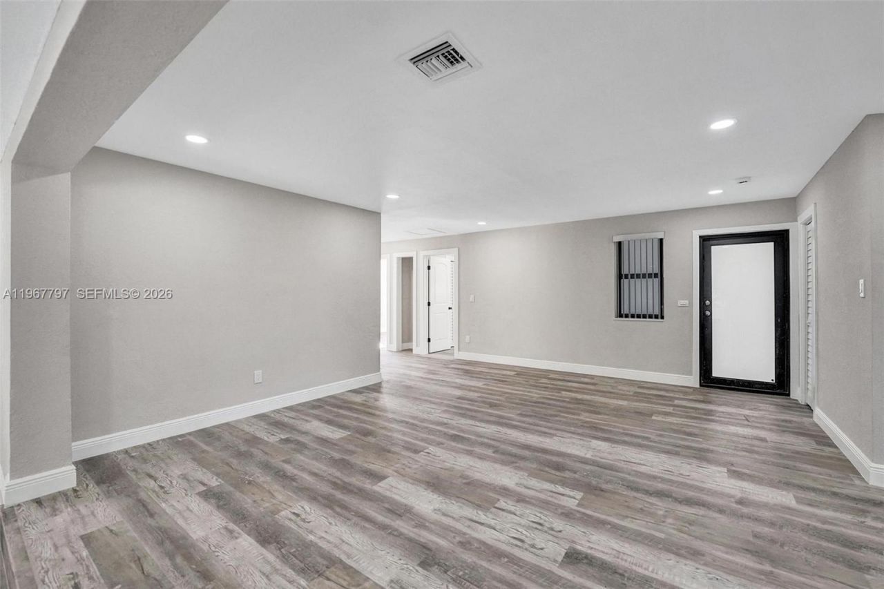 2241 NW 172nd Ter, Miami Gardens, FL 33056 Photo